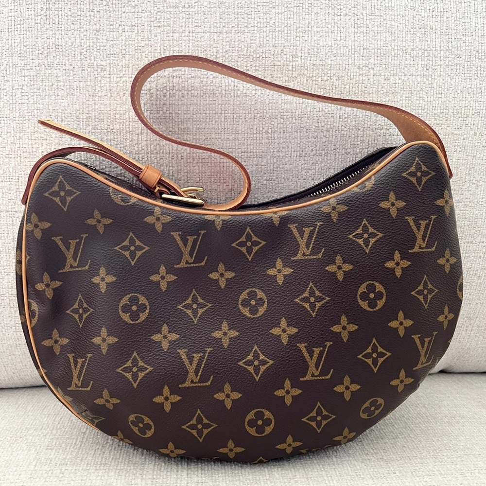 Louis Vuitton Croissant MM Monogram Canvas Bag